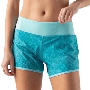 🐰 NWT rabbit 4” hopper shorts in polkadot baltic